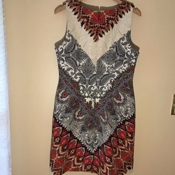 AGB SLEEVELESS SHEATH DRESS - EXCELLENT LIKE NEW CONDITION - Picture 4 of 12